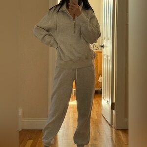 Abercrombie & Fitch Light Gray Zip-Up Fleece Top and Pants Set
